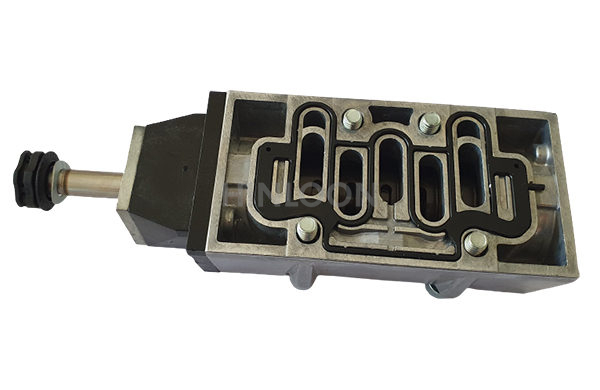 Pilot Valve NORGREN® SXE9574-A70-00 - Image 3